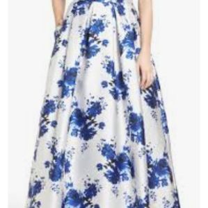ELIZA J Pleated Women's Maxi Blue Floral Mikado Ballgown Skirt. Size 6 - small.